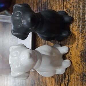 NWT black and white dog pepershakers